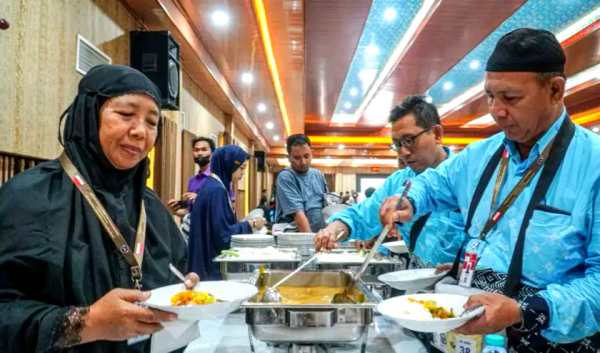 Menu Khusus Jemaah Haji Lansia Disiapkan di Asrama Haji Surabaya, Tekstur Lembut Tinggi Protein