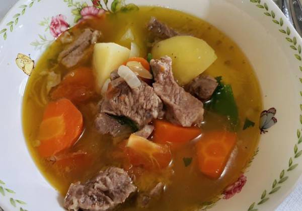 Resep Sop Daging Sapi Khas Jawa, Harum Biji Pala yang Bikin Nagih