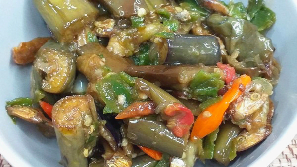 Resep Tumis Terong Campur Teri ala Rumahan yang Praktis dan Gurih