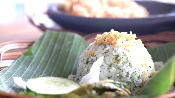 Praktis! Begini Resep Nasi Daun Jeruk Rice Cooker, Solusi Makan Enak dan Hemat untuk Anak Kos