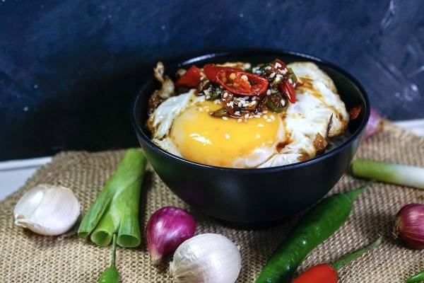 Praktis dan Lezat, Ini Resep Nasi Telur Ceplok Khas Pontianak untuk Menu Rumahan
