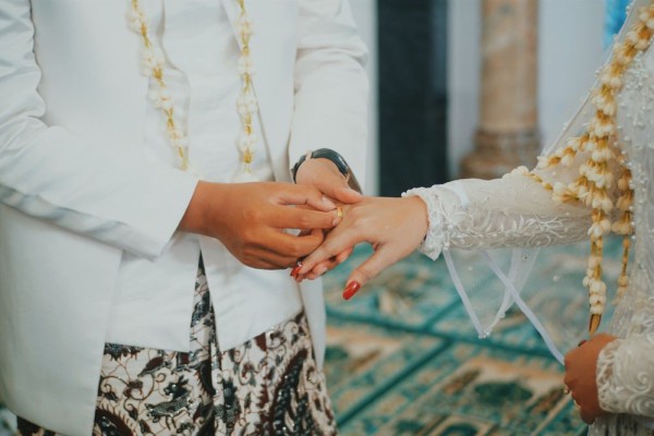 Bukti Ilmiah: Kenapa Pria Lebih Cepat Gendut Setelah Menikah?