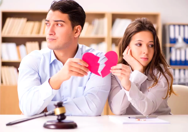 Psikolog Unair Soroti Tren Gugatan Cerai Istri di Surabaya