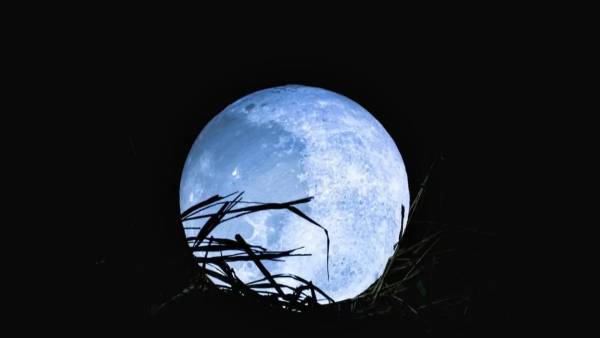 Akhir Mei 2026, Fenomena “Blue Moon” Siap Percantik Langit Malam Indonesia