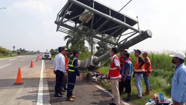 Khofifah Sampaikan Duka Cita Mendalam