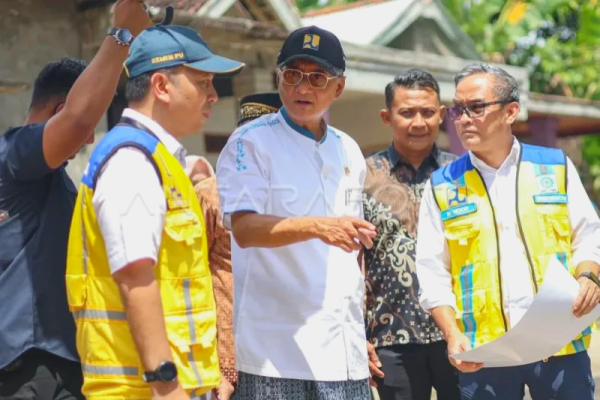 Sumur Bor 150 Meter di Nganjuk Dikebut, Menteri PU Targetkan Air Mengalir untuk Ratusan Warga