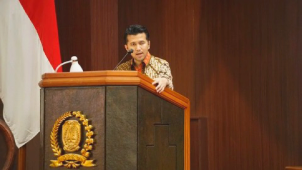 Perkuat Payung Hukum PAD, Pemprov Jatim Ajukan Raperda LLPADS ke DPRD