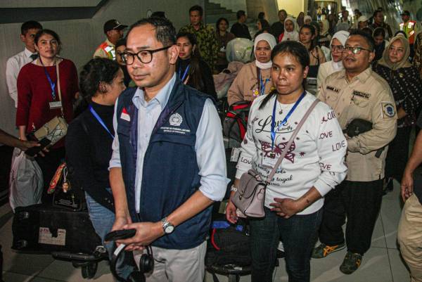 Konflik Timur Tengah Memanas, BP3MI Jatim Siap Evakuasi Ribuan PMI