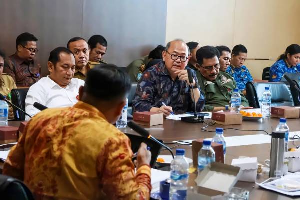 PAD Jatim 2025 Lampaui Target, Bapenda Catat Surplus Ratusan Miliar dan Siapkan Strategi Besar 2026