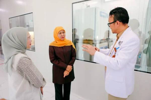 Khofifah Bidik Kemandirian Kesehatan Jatim Lewat Penguatan Riset dan Hilirisasi Medis