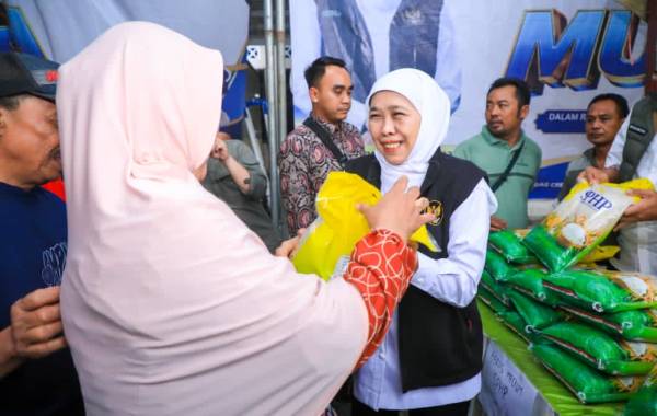 Pasar Murah Digelar di Sidoarjo, Khofifah Jaga Harga Tetap Stabil di Tengah Tekanan Global
