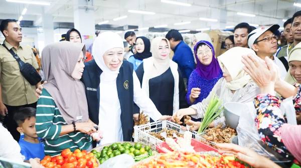 Gubernur Jatim Pastikan Stok Sembako Aman, Harga Stabil Pasca Lebaran