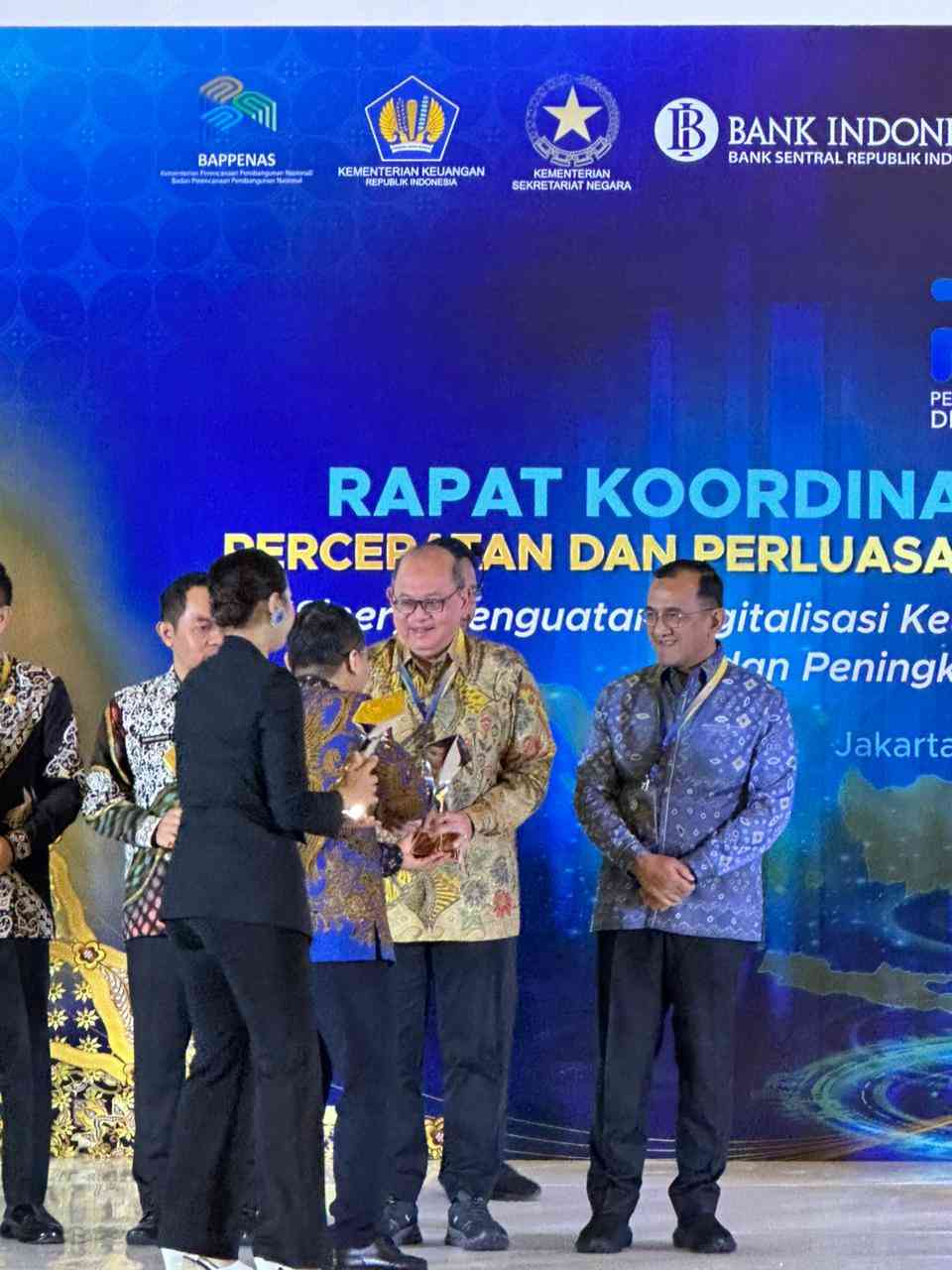 WhatsApp Image 2025-12-03 at 18.21.44_56657d75.jpg