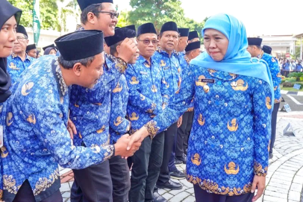 Khofifah Larang ASN Pakai Kendaraan Dinas untuk Mudik