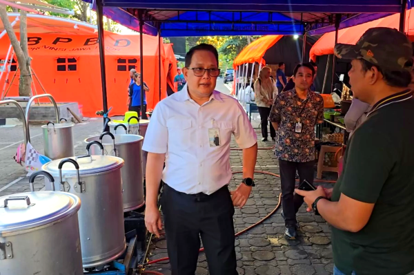 Pemprov Jatim Siapkan 10.500 Porsi Makanan per Hari untuk Personel Keamanan Pascademo