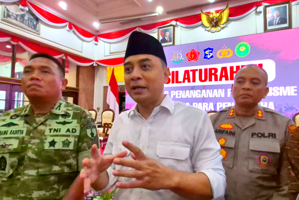 Soal Desakan Bubarkan Ormas Madas, Eri Cahyadi Tunggu Keputusan Aparat