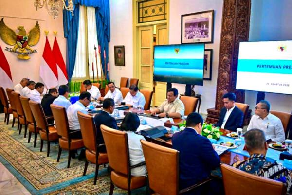 Presiden Prabowo Perintahkan Percepatan Listrik Desa untuk 5.700 Desa dan 4.400 Dusun