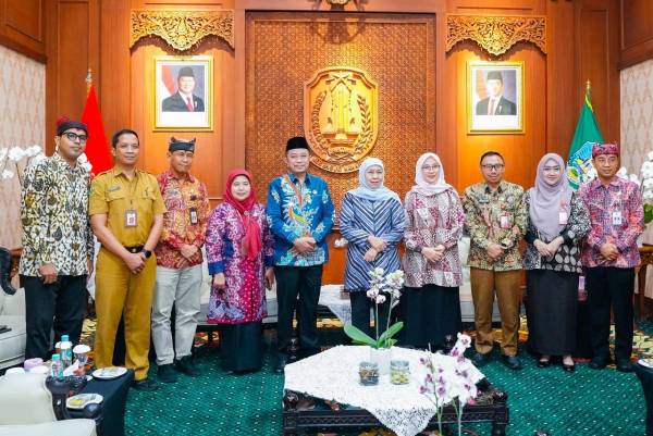 Khofifah Kebut Revalidasi Geopark Ijen, Target Green Card 2026 Tak Boleh Lepas