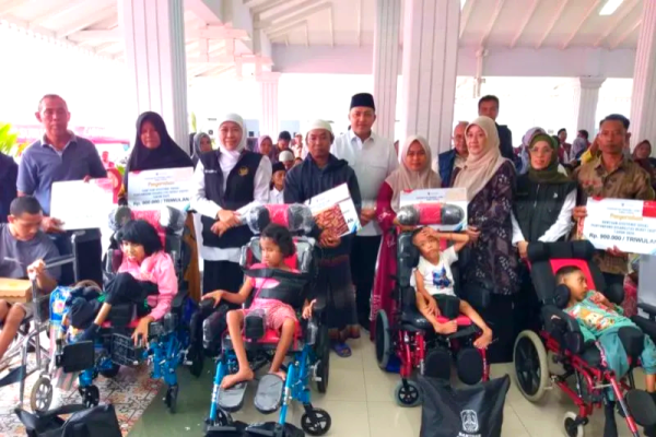 Pemprov Jatim Salurkan Rp7,73 Miliar ke Pasuruan, PKH Plus hingga Desa Berdaya Jadi Prioritas