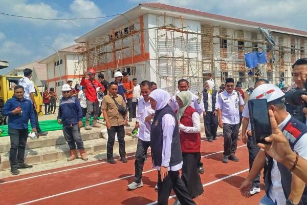 Sekolah Rakyat Tuban Belum Rampung, Pekerja Keluhkan Pembayaran Upah
