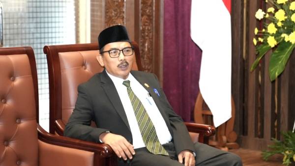 Rayakan HUT ke-81 Jatim, DPRD Gelar Wayang Kulit Gratis di Surabaya