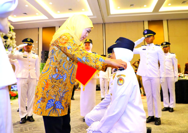 Sambut Indonesia Emas 2045, Khofifah Tegaskan Nilai Kepamongprajaan bagi Praja IPDN