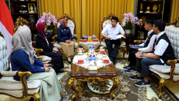 Wagub Emil Ajak Warga Jatim Sukseskan Sensus Ekonomi 2026 Demi Kebijakan Tepat Sasaran