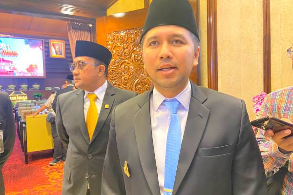 Kasus HIV/AIDS di Jatim Tembus 10.612, Emil Dardak Dorong Penanganan Kolektif