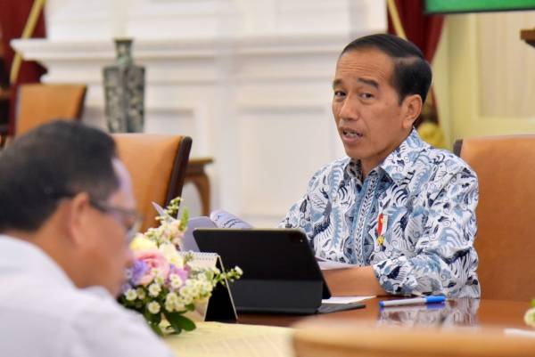 Jokowi Perintahkan Cek Ketersediaan Beras Nasional Hadapi El Nino