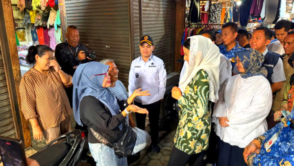 Menjelang Nataru, Wamendag Pastikan Harga Bahan Pokok di Mojokerto Stabil