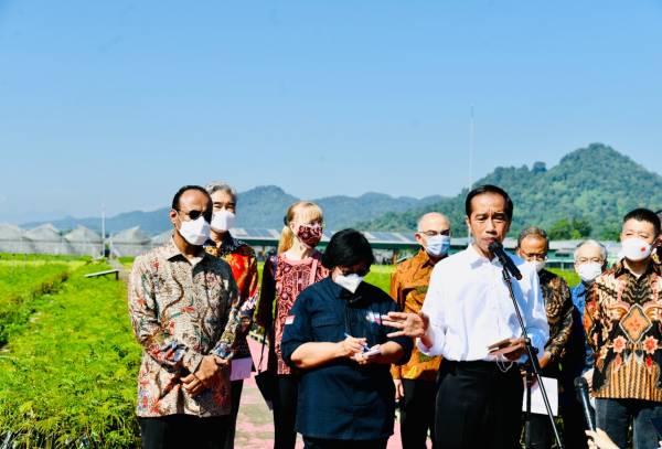 Meski Kondisi COVID-19 Terkendali, Jokowi Minta Masyarakat Tetap Waspada