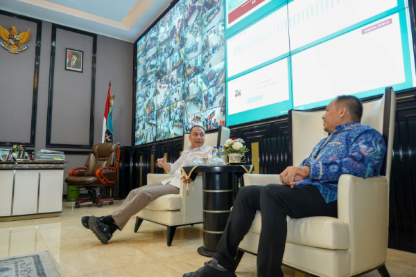 Layanan Perizinan Digital Surabaya Permudah Investor Pantau Berkas