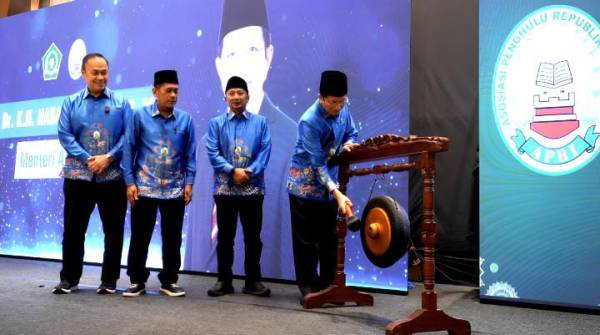 Penghulu Wajah Kemenag yang Mengabdi Tanpa Kenal Lelah