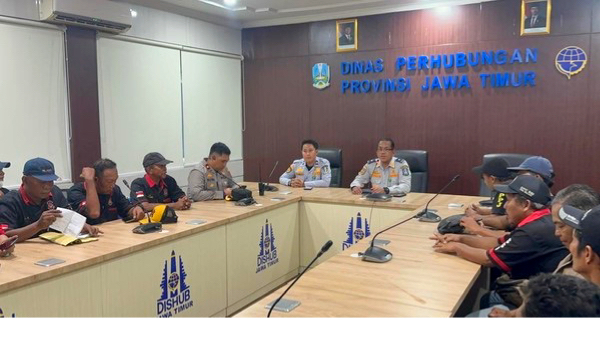 Dishub Jatim Cari Solusi Usai Sopir Angkot Protes Halte Trans Jatim Medaeng