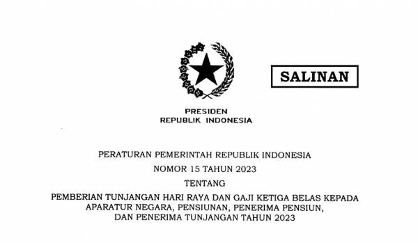 Jokowi Terbitkan PP 15/2023 tentang THR dan Gaji ke-13