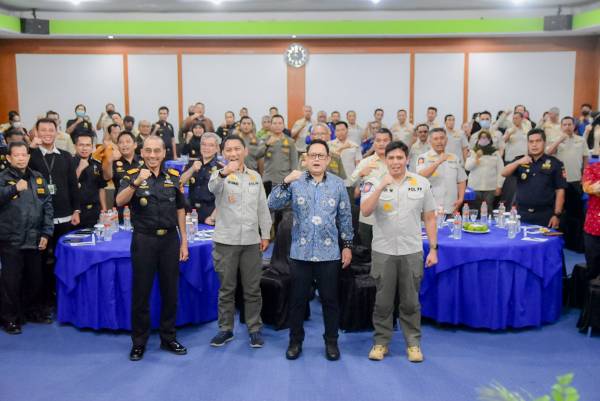 Soal Pemanfaatan Anggaran DBHCHT Jatim 2022, Sekdaprov Adhy Ajak Satpol PP Kab/Kota Satukan Pemahaman