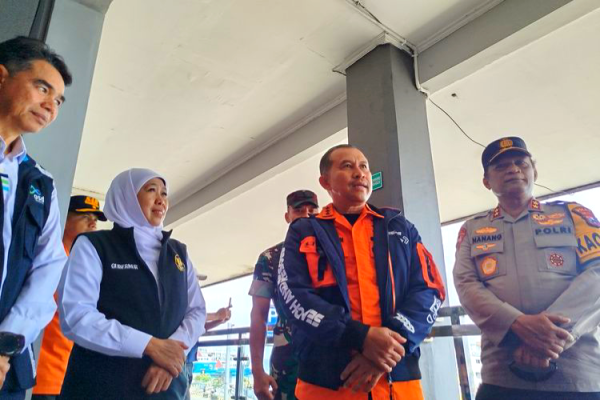 Januari Diprediksi Puncak Hujan, Khofifah Minta Warga Jatim Tingkatkan Kewaspadaan