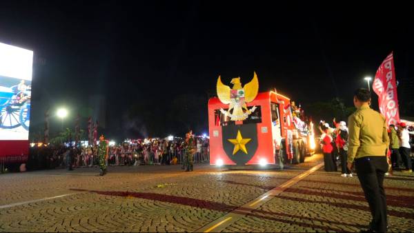 Truk Hias Kemenag Jadi Kapal Persatuan di Karnaval Kemerdekaan RI ke-80