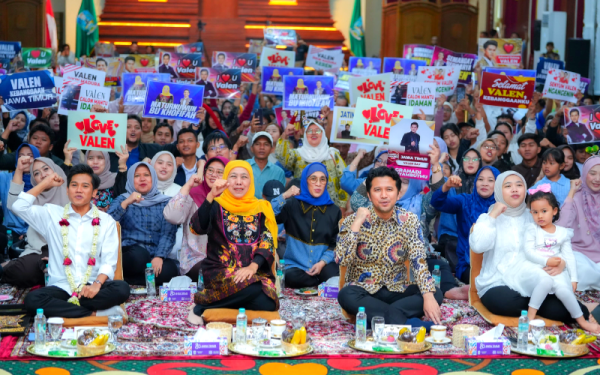 Khofifah Sambut Valen di Grahadi, Apresiasi Prestasi Juara D’Academy 7