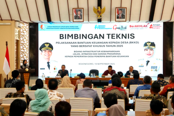 Pemkab Bojonegoro Alokasikan Rp 806 Miliar untuk Infrastruktur Desa