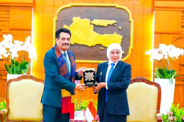 Khofifah dan Dubes Yaman Bahas Pendidikan hingga Perdagangan, Hubungan Hadramaut-Jatim Disorot