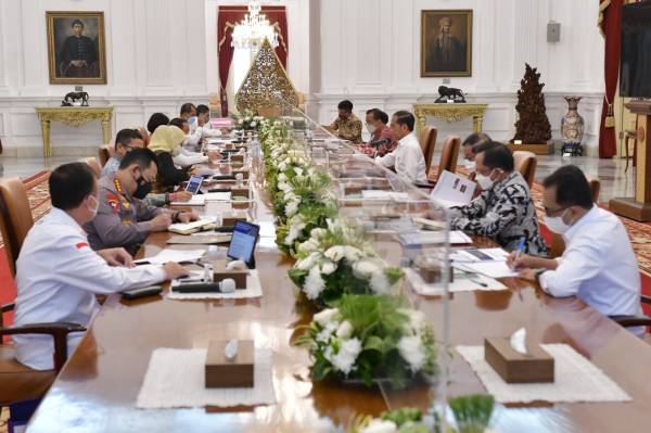 Jokowi Pimpin Rapat Persiapan Piala Dunia FIFA U-20 2023