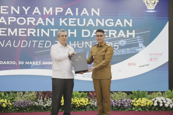 Bupati Tuban Serahkan LKPD 2025 ke BPK Jatim, Target Pertahankan Opini WTP