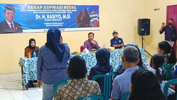 Reses DPRD Jatim di Tegalsari, Rasiyo Terima Keluhan Zonasi Sekolah dan Ijazah Siswa Ditahan