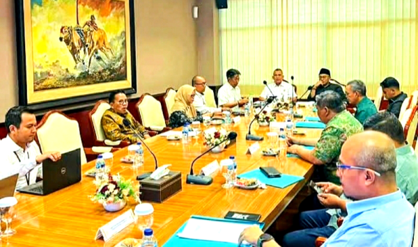 Polemik Tagihan Pajak SPBU, DPRD Surabaya Buka Ruang Konsultasi