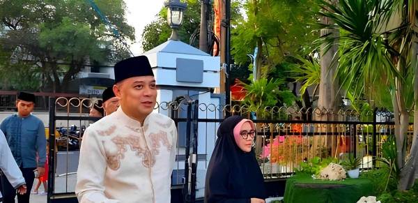 Eri Cahyadi Tegaskan Surabaya Tak Akan Berkah jika Warganya Abai pada Nilai Agama