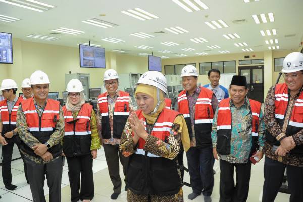 Kunjungi PT. Pusri Palembang,  Khofifah Ingin Pastikan Distribusi Pupuk Urea  Subsidi 14 Wilayah  Lancar dan Stok Aman