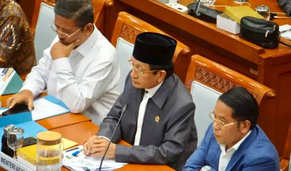 Didesak DPR Batalkan Pengangkatan Rektor UINSA, Menag Janji Ambil Keputusan dalam Tiga Hari