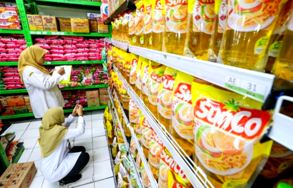 Harga Plastik Naik Tajam, Pemkot Surabaya Bergerak Cepat Lindungi UMKM