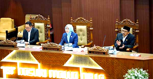 SiLPA Jatim Membengkak Rp4,7 Triliun, DPRD Ingatkan Gubernur Kelola APBD dengan Hati-hati